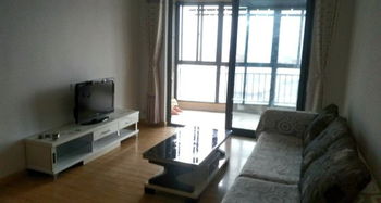 花山軟件新城碧桂園生態(tài)城依云2房出租，月租2000元隨時看房